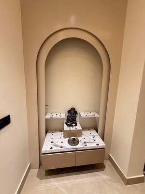 Furnished Amenities in 3 BHK Builder Floor at BPTP District, Sector 81 – for Rent