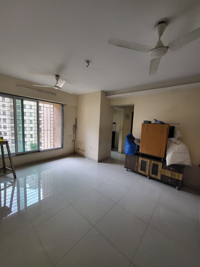Living Room, mahavir-kalpavruksha 2 Bedroom 581 Sq.Ft. Apartment In Ghodbunder Road Thane 9339506