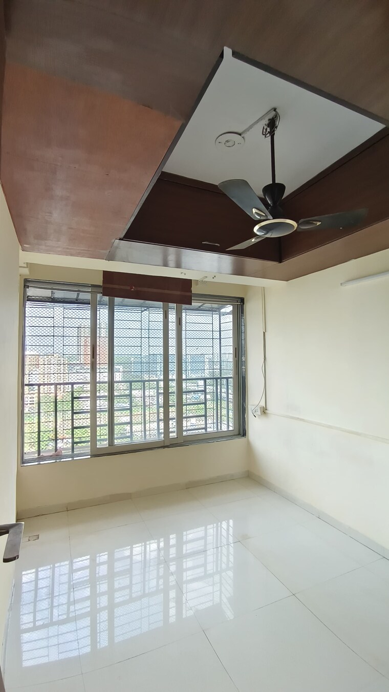 Room, newtech-shastri-nagar 1 Bedroom 400 Sq.Ft. Apartment In Goregaon West Mumbai 9339571