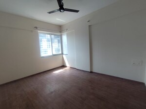 Room in 3 BHK Apartment at Kolte Patil Western Avenue, Wakad – for Rent