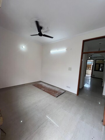 Room in 1 BHK Builder Floor at Shivalik Colony – for Rent