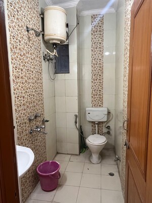 Bathroom in 1 BHK Builder Floor at Shivalik Colony – for Rent