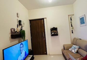Furnished Amenities in 1 BHK Apartment at Goregaon West View CHS, Goregaon West – for Rent