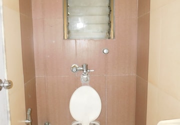 Bathroom in 1 BHK Apartment at Malad East – for Rent