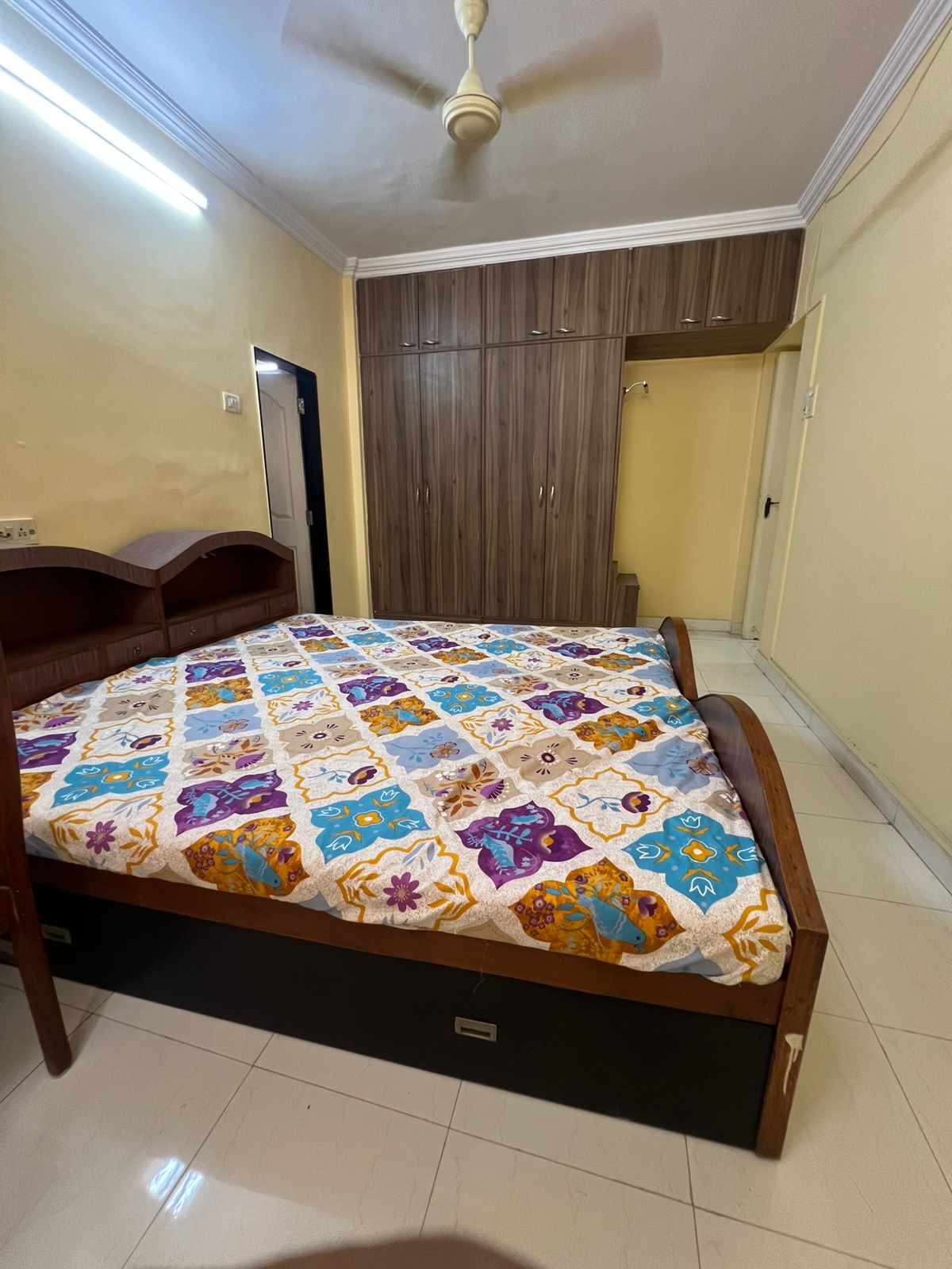 Pg For Rent in R K Properties 