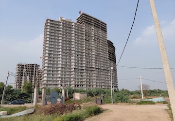Plot – Exterior View View at Sector 25 Yamuna Expressway - for Sale