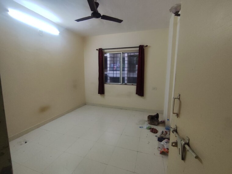 Room, kunal-icon 3 Bedroom 1600 Sq.Ft. Apartment In Pimple Saudagar Pune 9339876