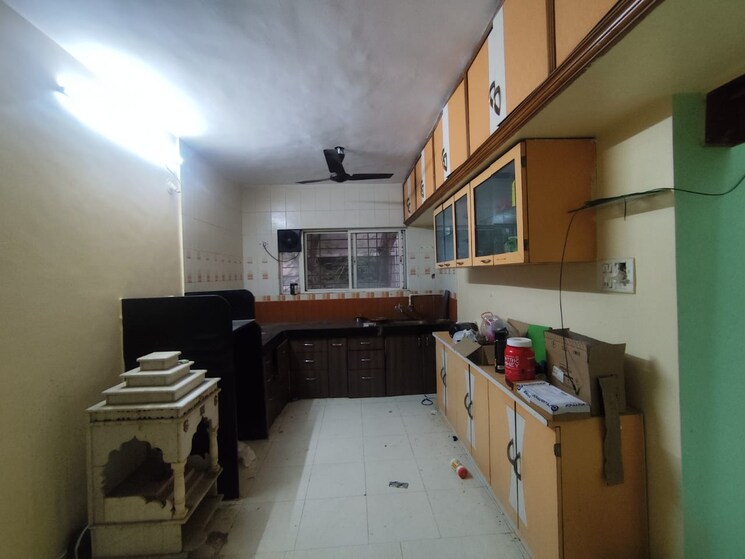 Kitchen, kunal-icon 3 Bedroom 1600 Sq.Ft. Apartment In Pimple Saudagar Pune 9339876