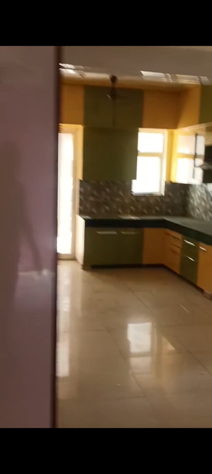 Kitchen, landcraft-golf-links 4 Bedroom 2115 Sq.Ft. Apartment In Pandav Nagar Ghaziabad 9339891