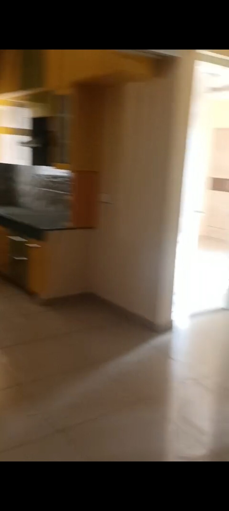 Room, landcraft-golf-links 4 Bedroom 2115 Sq.Ft. Apartment In Pandav Nagar Ghaziabad 9339891