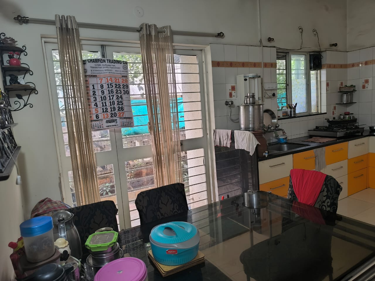 2 BHK Apartment For Rent in Silver Space