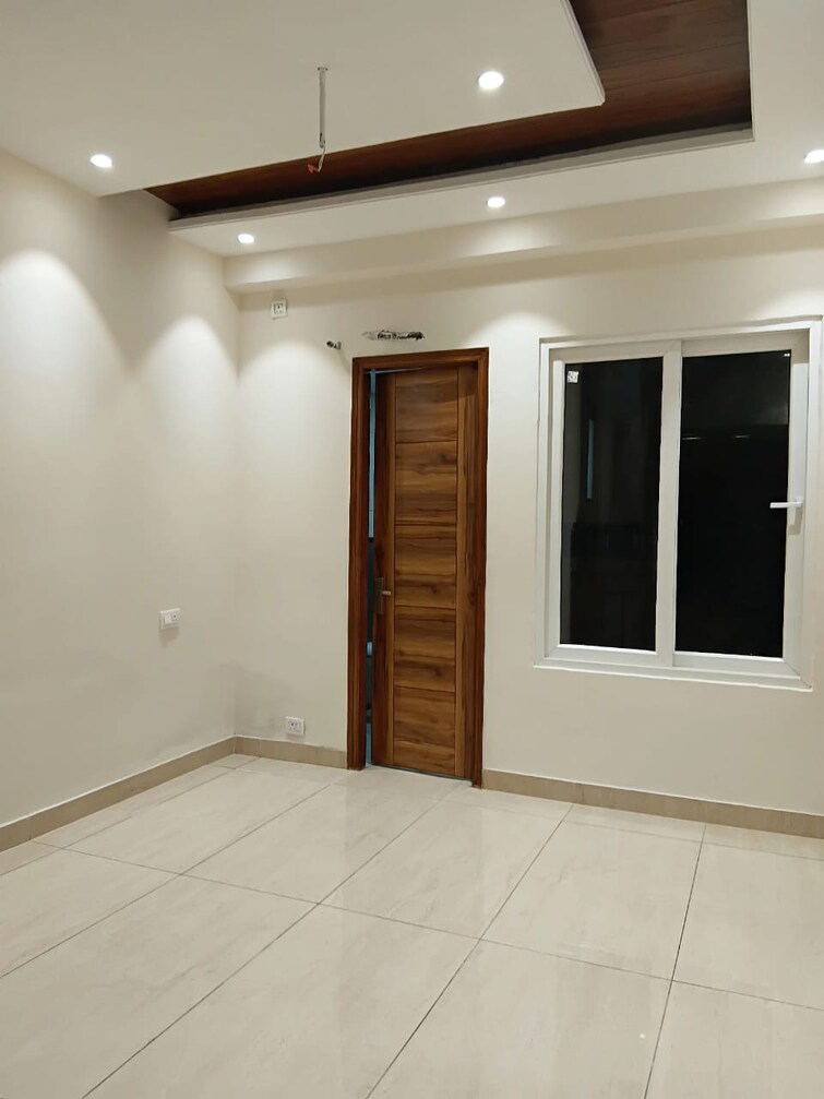 Cover Image, sector 20 4 Bedroom 2100 Sq.Ft. Apartment In Sector 20 Panchkula 9339922