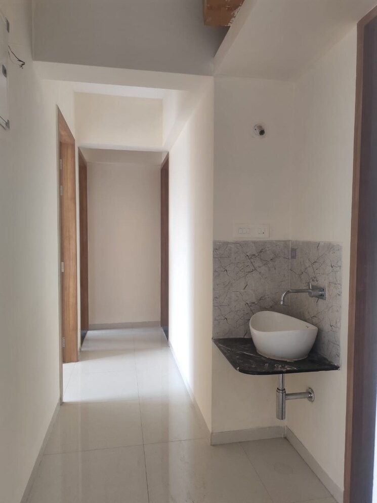 Bathroom, sukhwani-skylines 2 Bedroom 821 Sq.Ft. Apartment In Wakad Pune 9339920