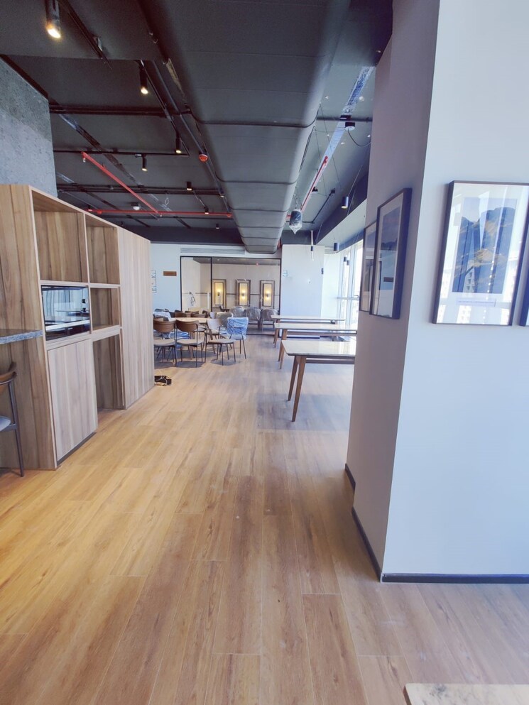 Room, aundh Commercial Office Space 5200 Sq.Ft. In Aundh Pune 9339927