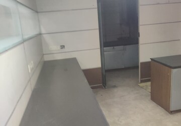 Team Area in  Shop at Yusuf Sarai – for Rent