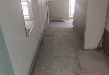 Team Area in  Shop at Yusuf Sarai – for Rent