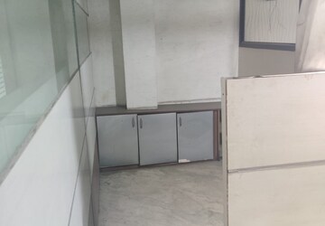 Team Area in  Shop at Yusuf Sarai – for Rent