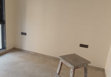 Room in 2 BHK Apartment at Parth CHS Goregaon, Goregaon West – for Rent