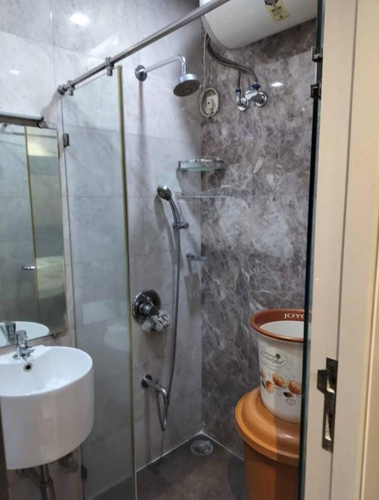 Bathroom, krishna-geeta 1 Bedroom 500 Sq.Ft. Apartment In Bhayandar East Thane 9340014