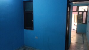 Room in 1 BHK Builder Floor at Vaishali Sector 3 – for Rent