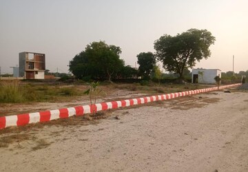 Swimming Pool in  Plot at Mohanlalganj – for Sale