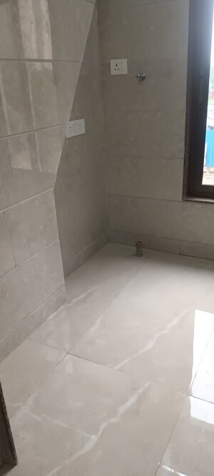 Bathroom in 1 BHK Apartment at Abrol House, Malad West – for Rent