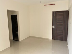 Room in 1 BHK Apartment at Dharti Pressidio, Kandivali West – for Rent