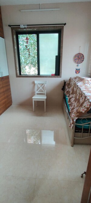 Furnished Amenities in 2 BHK Apartment at Kartar Bhavan, Colaba – for Rent