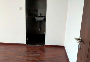 Room in 2 BHK Apartment at Acme Avenue, Kandivali West – for Rent