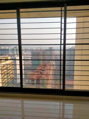 Room in 2 BHK Apartment at Acme Avenue, Kandivali West – for Rent