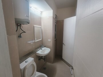 Bathroom in 3 BHK Apartment at Emaar Emerald Estate, Sector 65 – for Rent