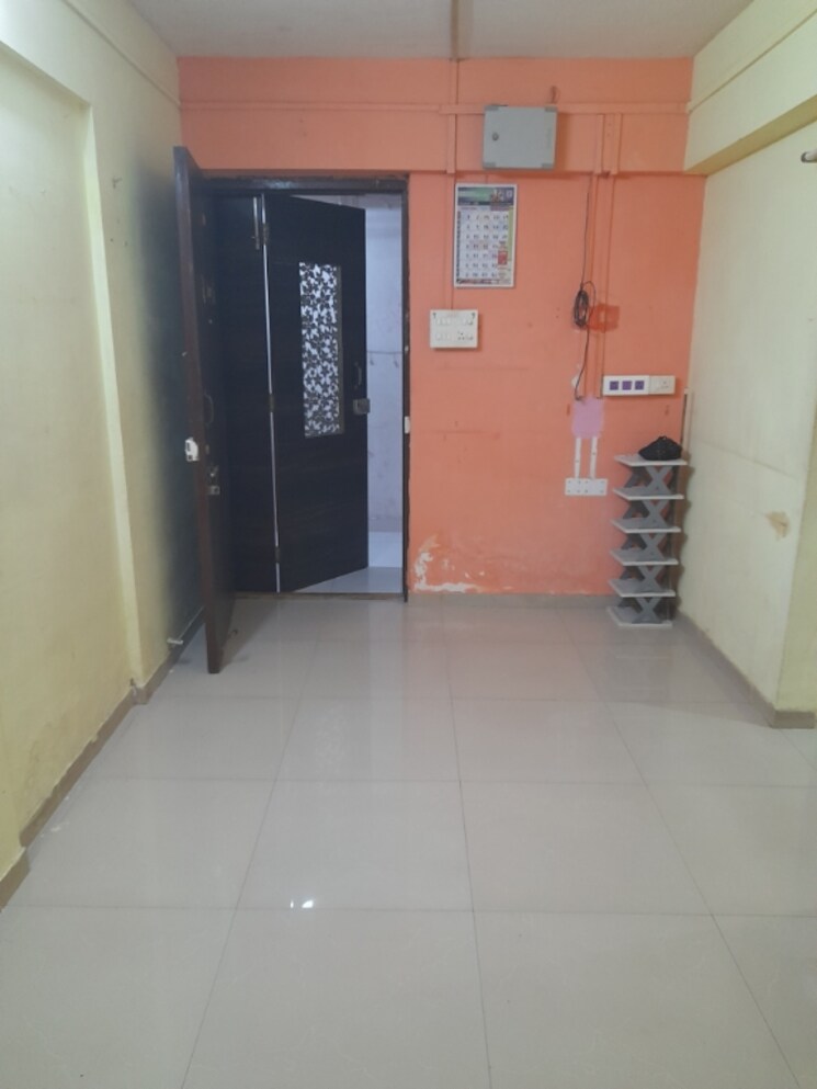 Room, kurla west 1 Bedroom 330 Sq.Ft. Apartment In Kurla West Mumbai 9340232