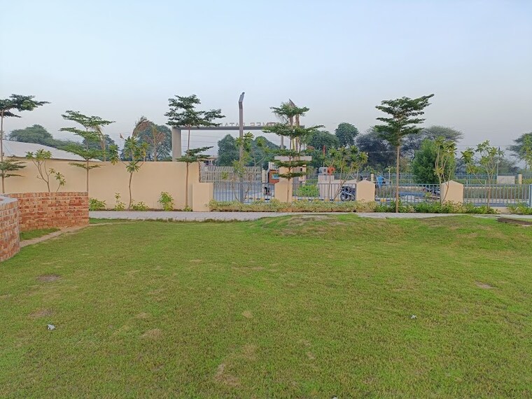 Garden, rampura  120 Sq.Yd. Plot In Rampura Gurgaon 9340202