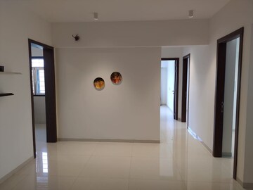 Room in 2 BHK Apartment at Vishwa Bhuvan, Chembur – for Rent