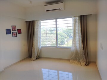 Room in 2 BHK Apartment at Vishwa Bhuvan, Chembur – for Rent