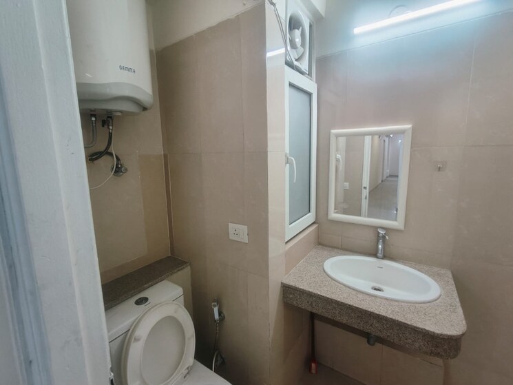 Bathroom, emaar-emerald-estate 3 Bedroom 1395 Sq.Ft. Apartment In Sector 65 Gurgaon 9340530