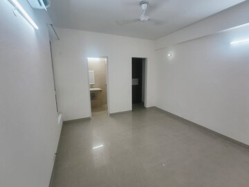 3 BHK Apartment For Rent in Emaar Emerald Estate, Sector 65