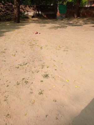  Plot For Sale in Sainik Farm