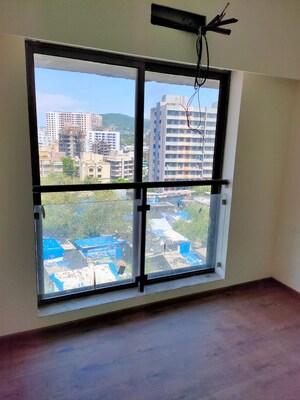 Room in 3 BHK Apartment at Spenta Alta Vista, Chembur – for Rent