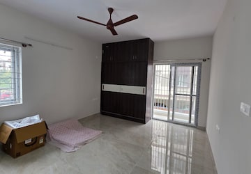 Room in 3 BHK Apartment at Kaggadasapura – for Rent