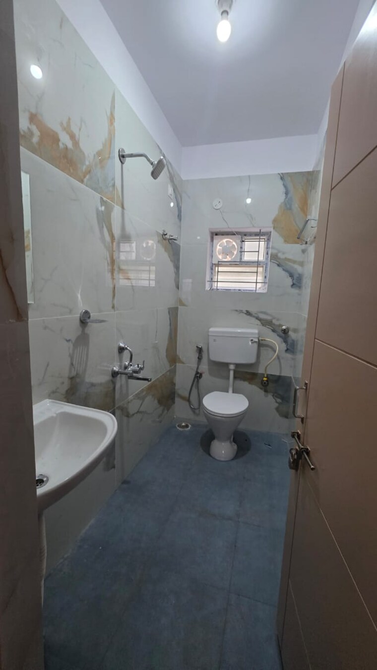 Bathroom, kaggadasapura 3 Bedroom 1400 Sq.Ft. Apartment In Kaggadasapura Bangalore 9340549