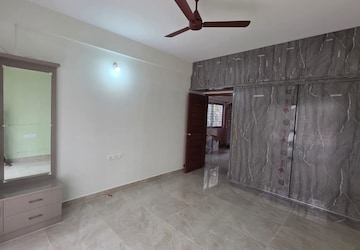 Room in 3 BHK Apartment at Kaggadasapura – for Rent