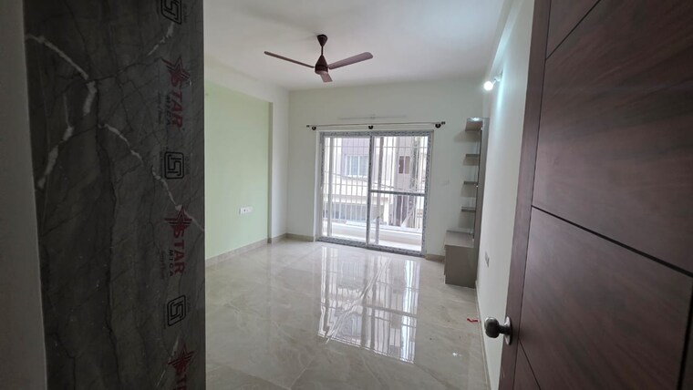 Room, kaggadasapura 3 Bedroom 1400 Sq.Ft. Apartment In Kaggadasapura Bangalore 9340549