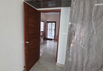 Room in 3 BHK Apartment at Kaggadasapura – for Rent