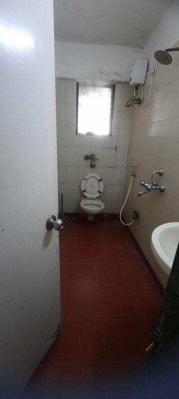 Master Bedroom in 2 BHK Apartment at Blue Mountain Towers, Shashtri Nagar – for Sale