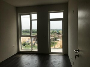 Room in 3 BHK Apartment at Ireo The Corridors, Sector 67a – for Rent