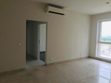 Room in 3 BHK Apartment at Ireo The Corridors, Sector 67a – for Rent
