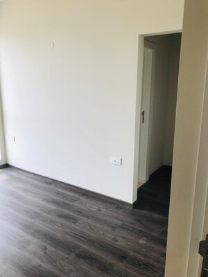 Room in 3 BHK Apartment at Ireo The Corridors, Sector 67a – for Rent