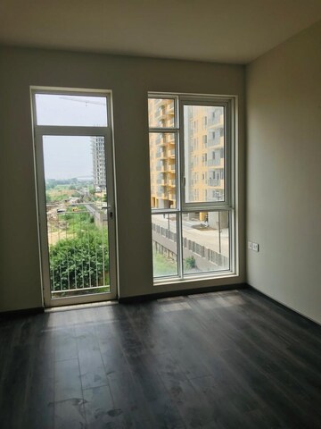 Room in 3 BHK Apartment at Ireo The Corridors, Sector 67a – for Rent