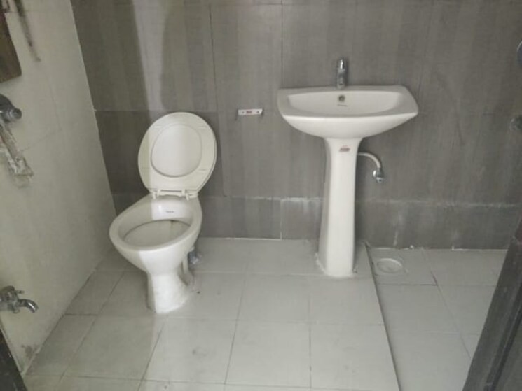 Bathroom, lodha-altero 3 Bedroom 1336 Sq.Ft. Apartment In Wakad Pune 9340716